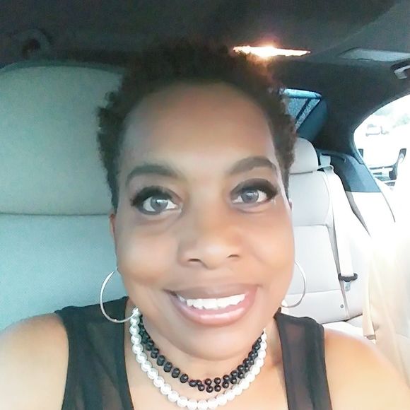 Meet your Posher, Peechis - Picture 1 of 1